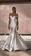 wedding dress Pronovias Avonia