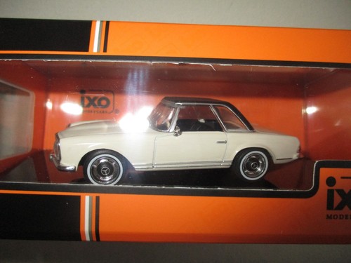 Miniature ixo mercedes - 1/43,