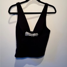 Crop top Zara nero con accento