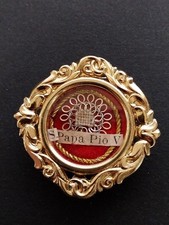 Reliquia S. Papa Pio V  Teca In Ottone, Vetro, Contenente Indumento, Cartiglio, 
