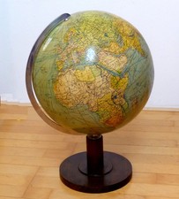 Vecchio globo terrestre