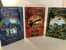 2013 COFANETTO CASSANDRA CLARE 3 VOLUMI