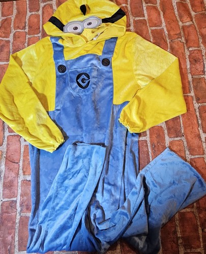Despicable minion hooded - me,
