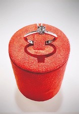 Anello Solitario DonnaOro in oro bianco e diamanti DAS10081.S010