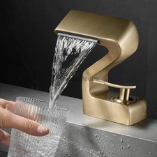 Rubinetto miscelatore lavabo a