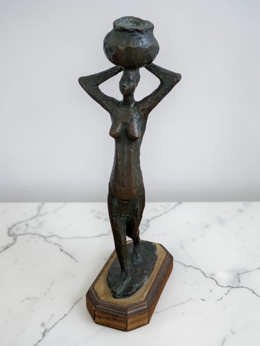Scultura bronzo donna con - -,