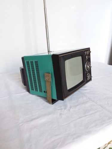 Piccolo televisore vintage
