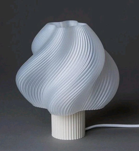 Lampada bio plastica - bio, design