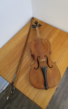 Antico vecchio violino non
