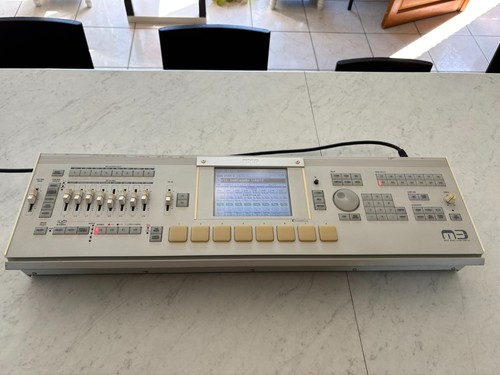 Korg m - korg,