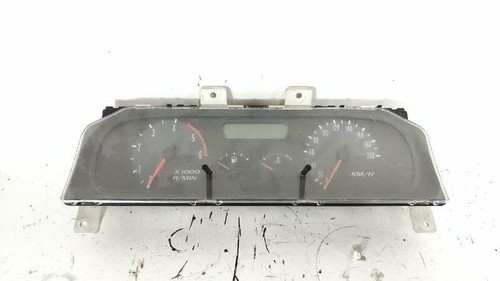 Quadro strumenti nissan - quadro,