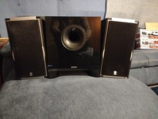 2 altoparlanti Yamaha e un