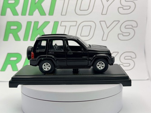 Jeep liberty cherokee maisto - jeep, liberty-cherokee