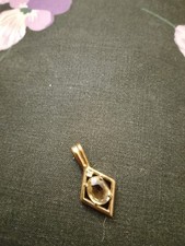 CIONDOLO  ORO 9 KT CON QUARZO CITRINO