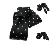 Cravatta in seta nera con