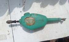 Spruzzatore di erbacce in