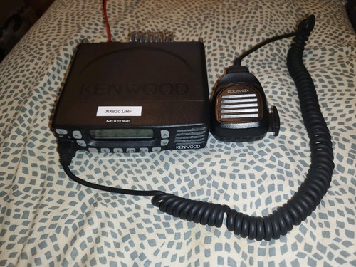 Kenwood 820 uhf analog - uhf,