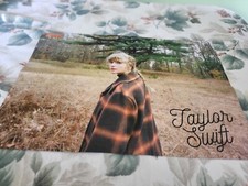 TAYLOR SWIFT OR  HARRY STYLES