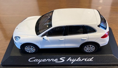 Minichamps porsche cayennes - minichamps,