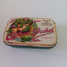 Piccola scatola in latta