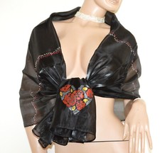 Stola donna nera foulard
