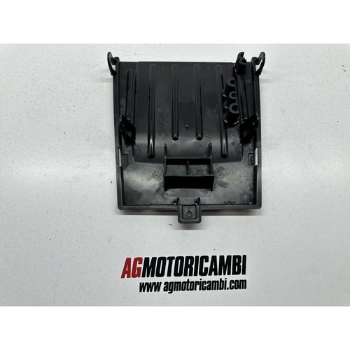 Plastica sotto scocca pedana - plastica,
