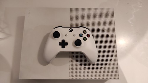 Microsoft xbox one 320 - one, s