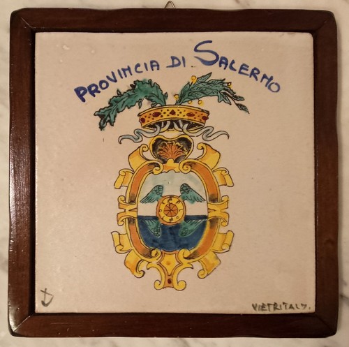 Maiolica vietri stemma - maiolica,