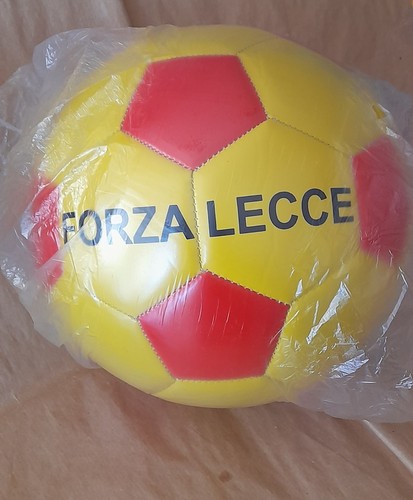 Pallone con scritta - con,
