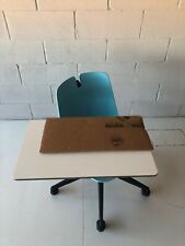 Sedia ESTEL con ruote, ribalta e portaoggetti post. - Scuola/formazione