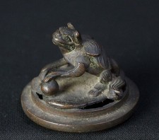 Antico peso carta bronzo