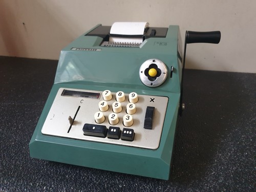Calcolatrice meccanica vintage - meccanica,