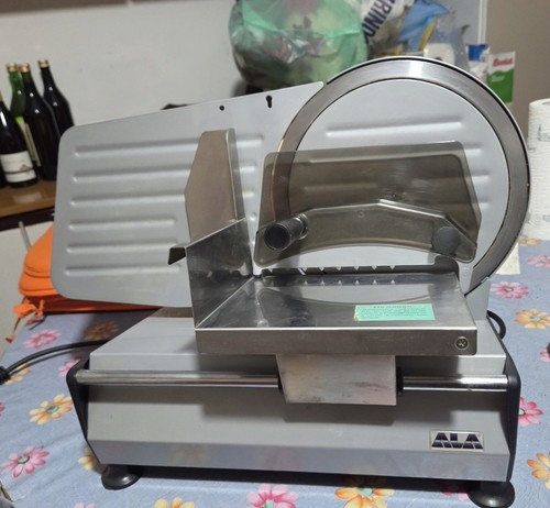 Affettatrice elettrica - affettatrice,