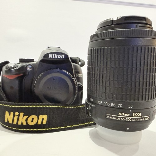 Nikon d5000 dslr camera - d5000,