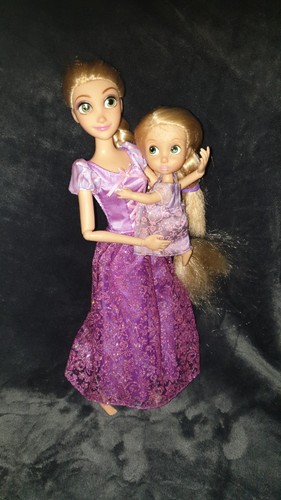 Disney store barbie - disney,