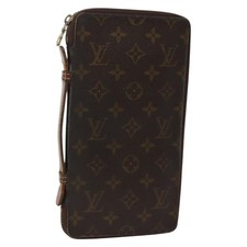 LOUIS VUITTON Monogram