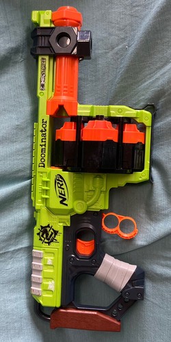 Nerf zombie strike doominator - nerf,