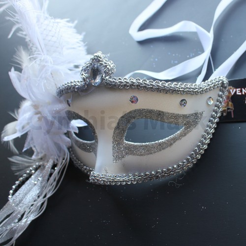 Maschera veneziana bianca
