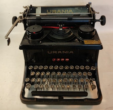 Macchina da Scrivere Urania 8