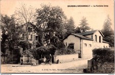 S15543 cpa 03 Bourbon