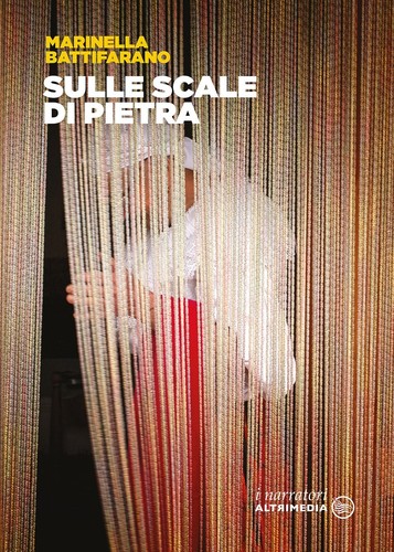 Sulle scale pietra - di,