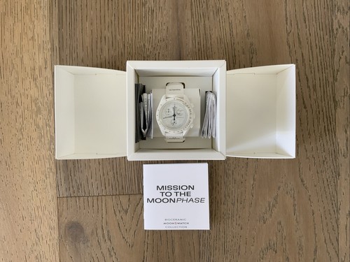 Omega swatch moonswatch - omega,