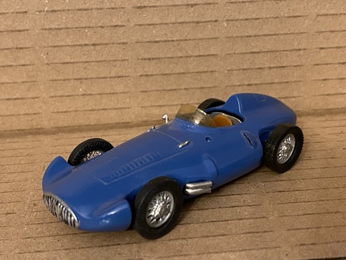 Kit métal monté - , circuit