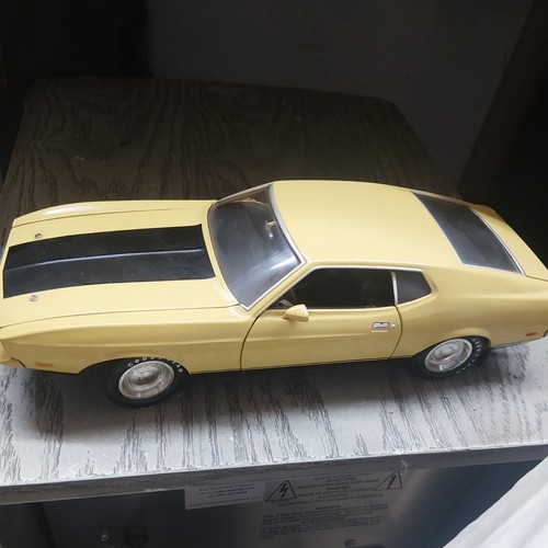 Ertl 1973 mustang mach via - mustang, 1