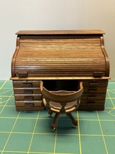 Scrivania e sedia rolltop