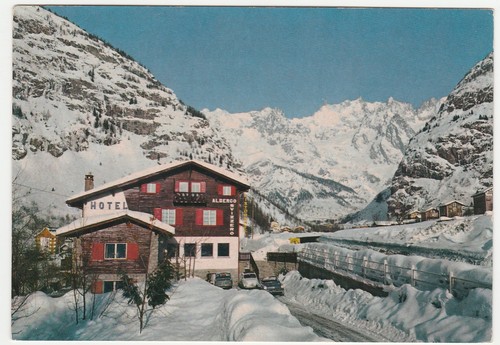 Courmayeur aosta albergo - -,