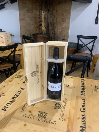 Vino rosso muranera tenuta - vino,