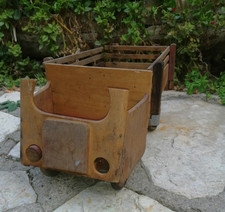 ancien camion en bois à compléter marque DEJOU ?