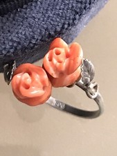 anello argento 800 e rose di corallo contrariè vintage lavorato motivo vegetale