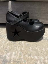 Scarpe Mary Jane Demonia